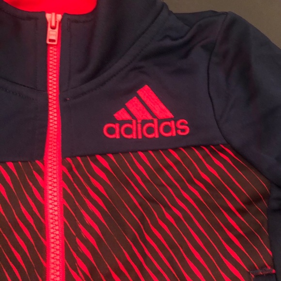 Adidas suit - Picture 2 of 4